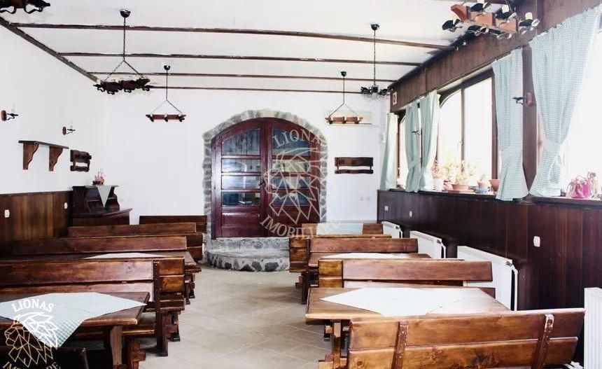 Conac/Casa/Vila - 553 mp - Teren 1652 mp - Breaza (PH) - Poză 2