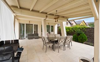 Vila ideala pentru locuința, clinica sau birouri! - Poză 2