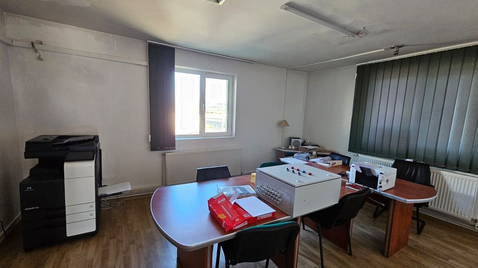 Inchiriere spatii birouri, curte pavata 800 mp, Bascov - Autostrada - Poză 6