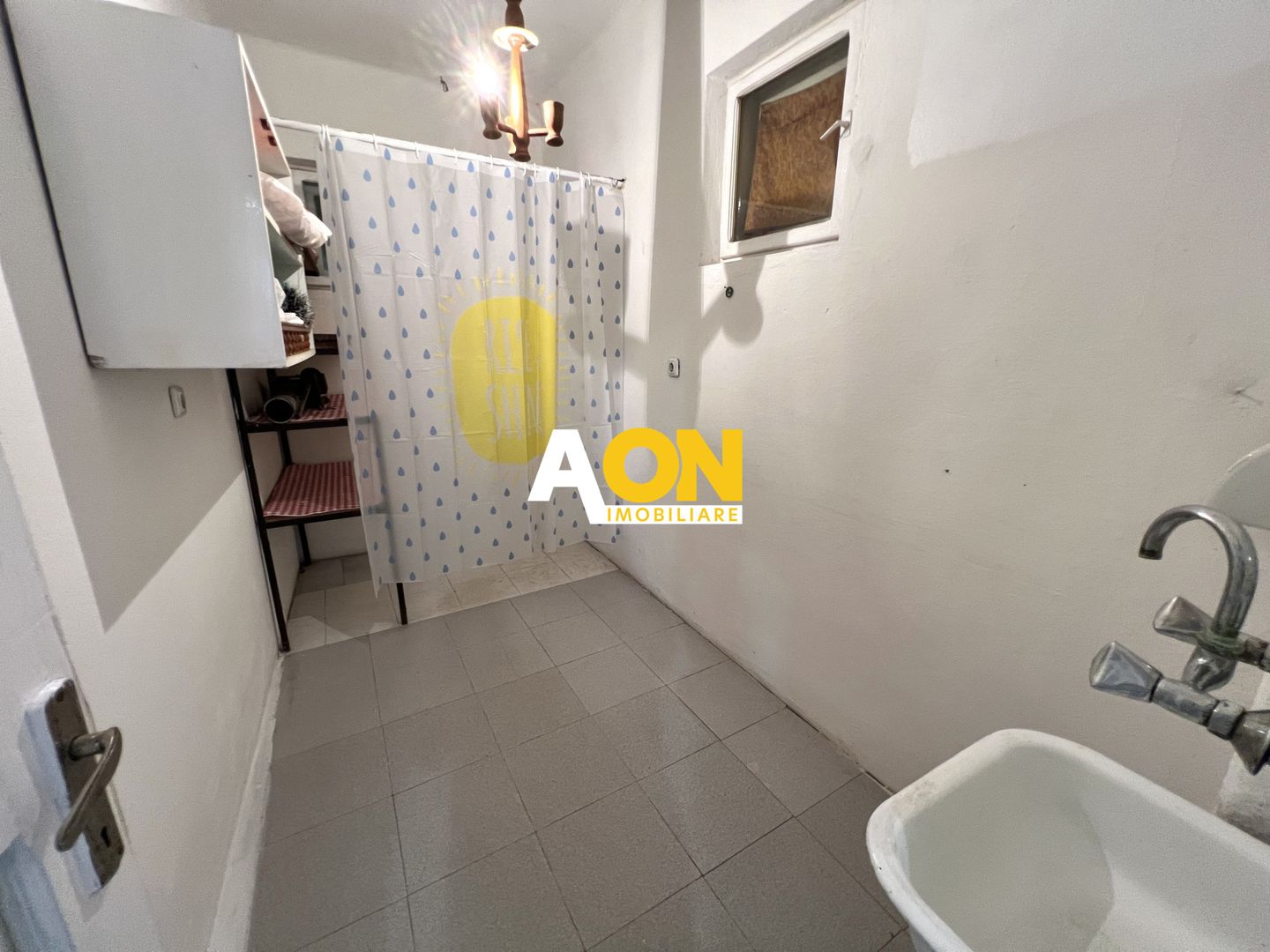 Casa de vanzare pretabila 2 familii, garaj, livada, comuna Pianu - Poză 25