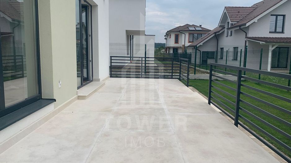 Casă de vânzare cu 4 camere | Loc. Cristian - Poză 7
