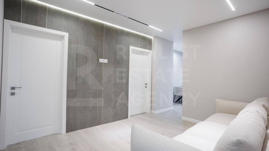 Vânzare, apartament, 2 odăi + living, str. Ion Buzdugan, Buiucani - Poză 7