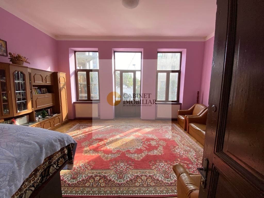 4 camere in vila   | Blvrd M. Kogalniceanu  | 140 mp - Poză 1