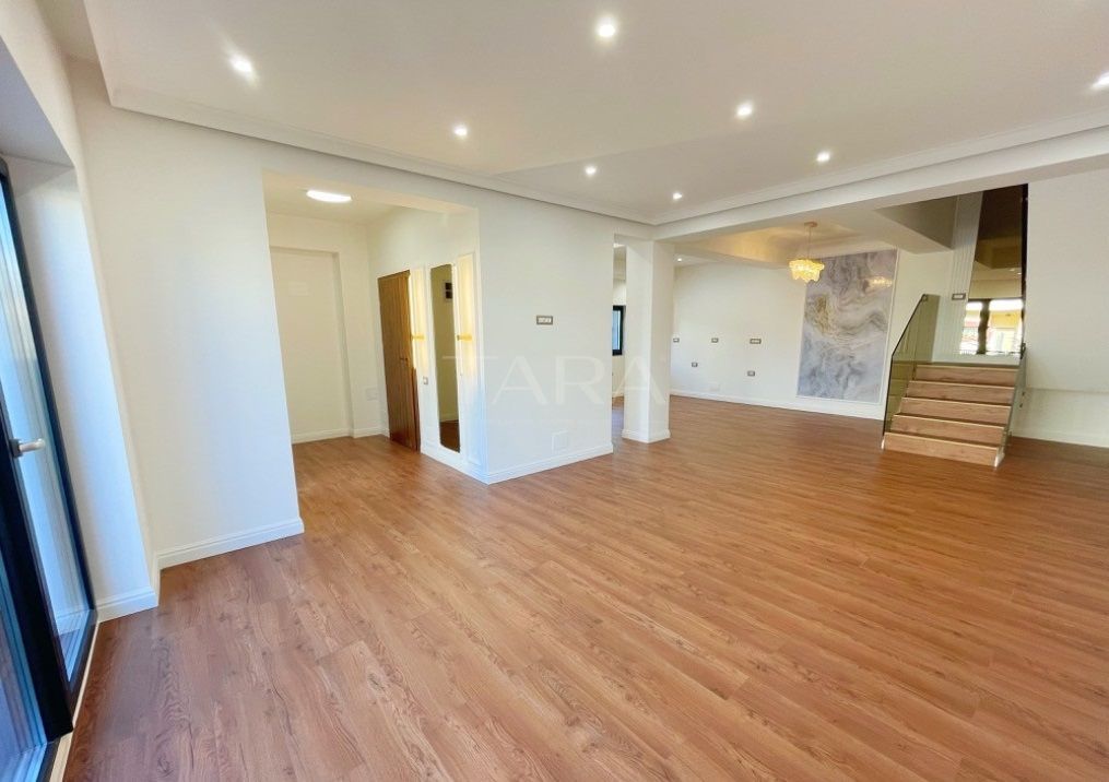 Duplex 4 camere, zona Buna Ziua - Poză 2