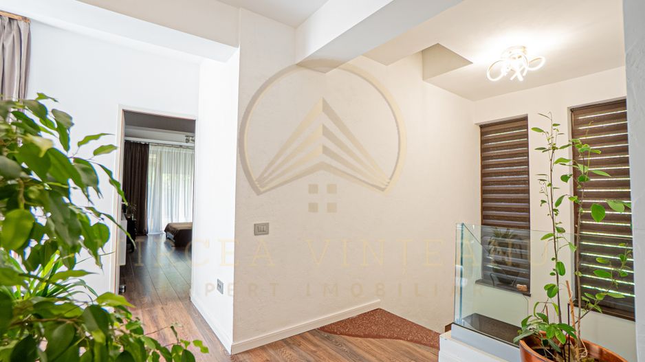 Casa P+1E de vanzare in Mamaia - Tabara Navodari - Poză 23