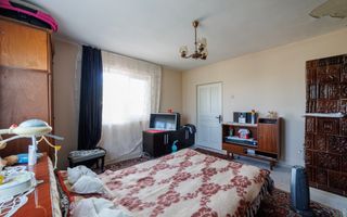CASA SI GOSPODARIE DE VANZARE – SPINENI, OLT | 4.000 MP TEREN - Poză 6