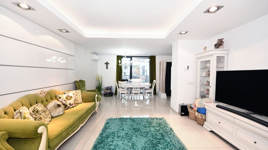 De vanzare – In exclusivitate, casa moderna in cartierul Brates Lake - Poză 13