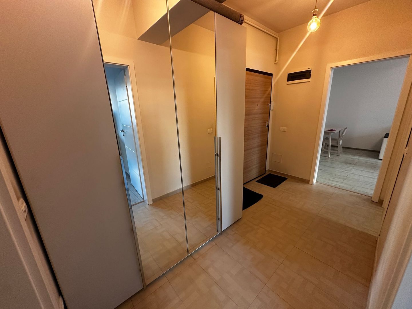2 Camere Vedere Libera Politehnica Apaca AFI Ctroceni 2Min Metrou - Poză 15