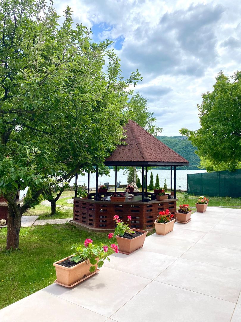 VILA DE LUX ESELNITA CLISURA DUNARII - Poză 2