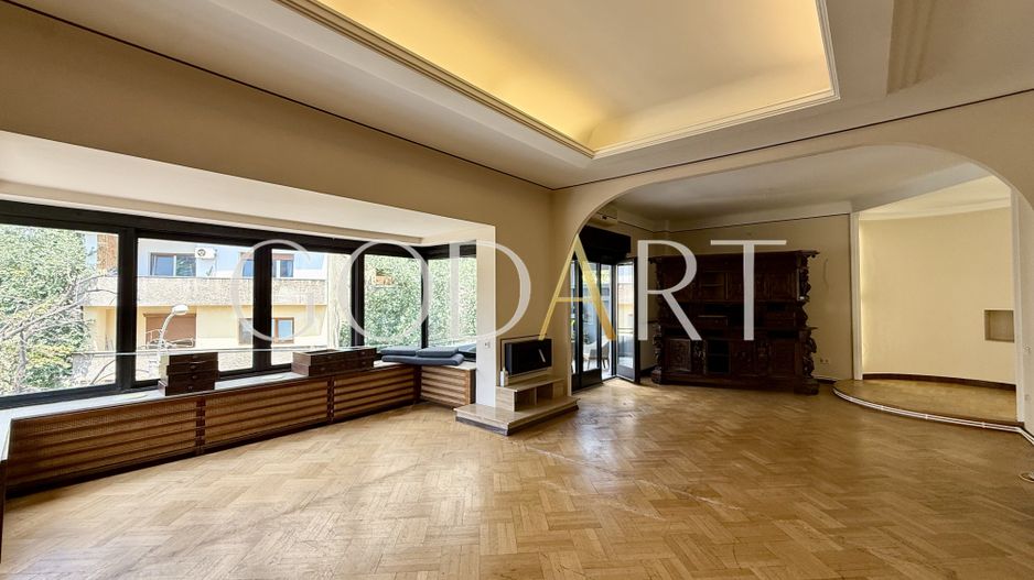 Apartament 5 camere | Central | 215.5 mp - Poză 2