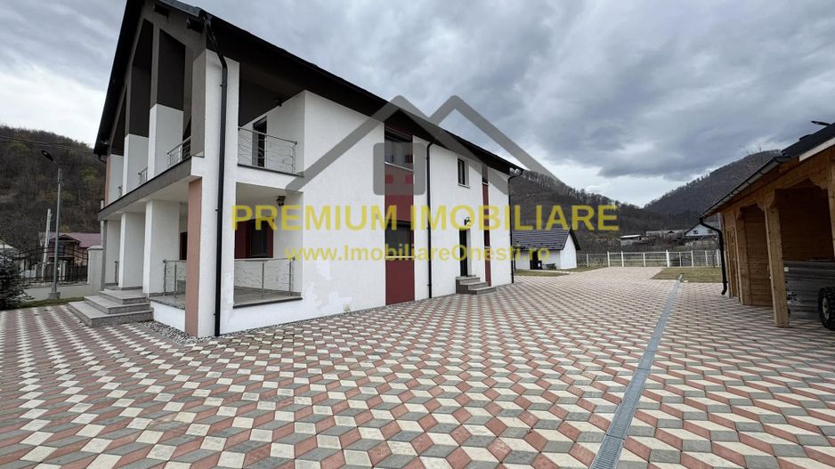 Vila la 13 km de Onesti - Poză 31