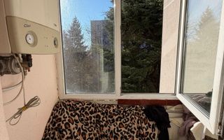 Apartament cu 3 camere, decomandat, etaj intermediar, zona Iuliu Maniu - Poză 6