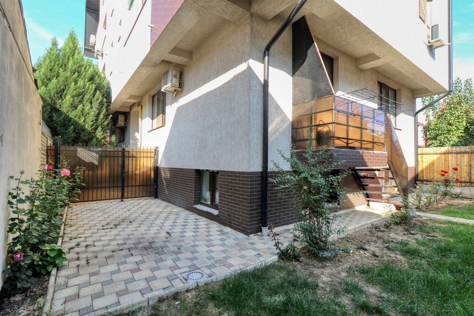 Apartament 3  camere si curte mare - Bucurestii Noi - comision 0 - Poză 24