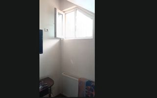 De vanzate - apartament 2 camera ( Mansarda) -zona Centrala - Poză 10