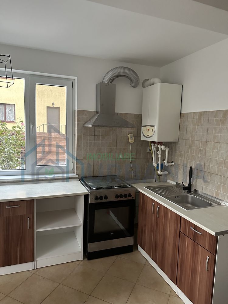 Casa de inchiriat - Poză 2