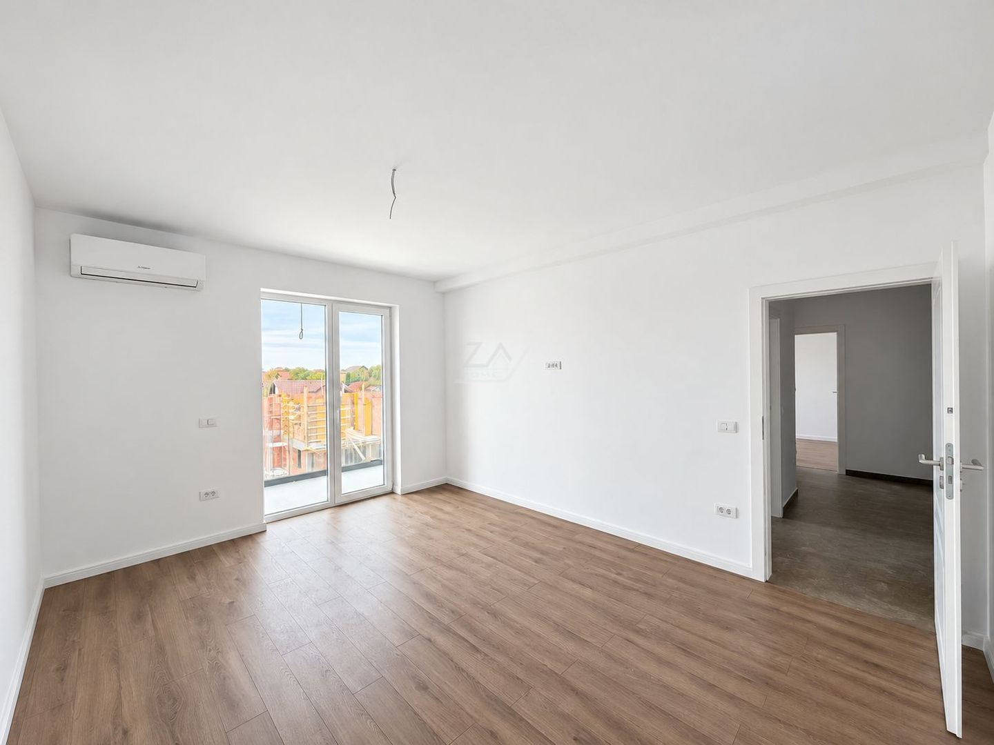 Apartament nou cu 2 camere Decomandat. Clima. Loc de parcare - Poză 2