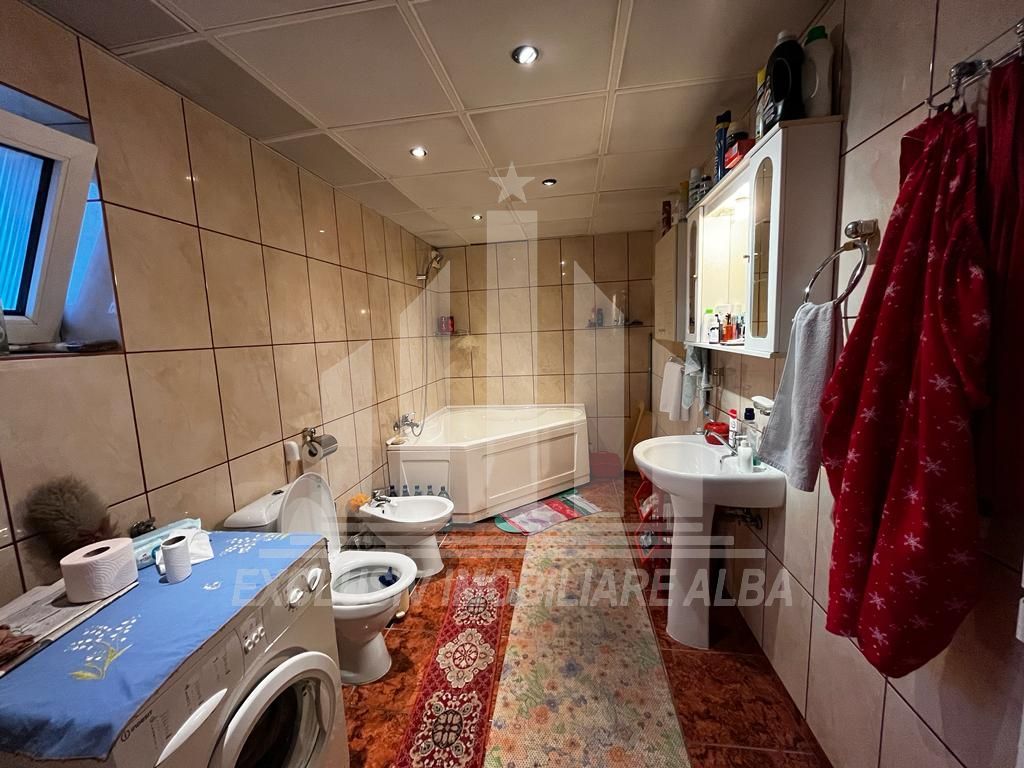 Casa de vanzare zona Schit - Poză 4