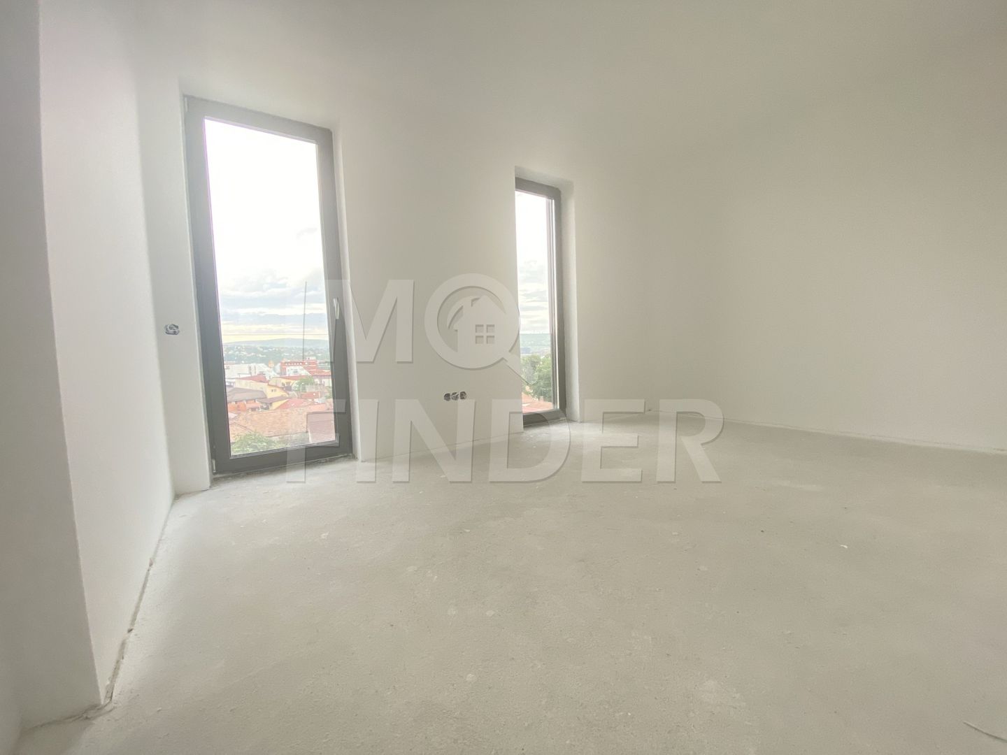 Vanzare apartament 3 camere Centru, imobil nou, etaj intermediar - Poză 3