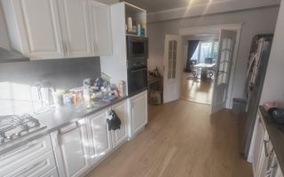 VILA CU 6 CAMERE IN COMPLEX REZIDENTIAL PE LANGA GRADINA ZOO - Poză 4