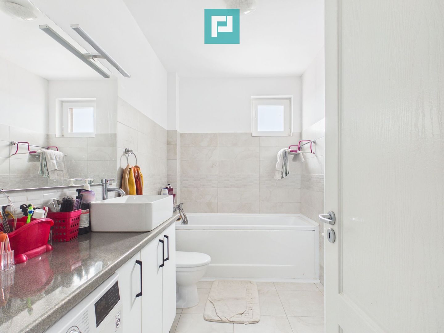 Apartament spațios tip penthouse - Poză 17