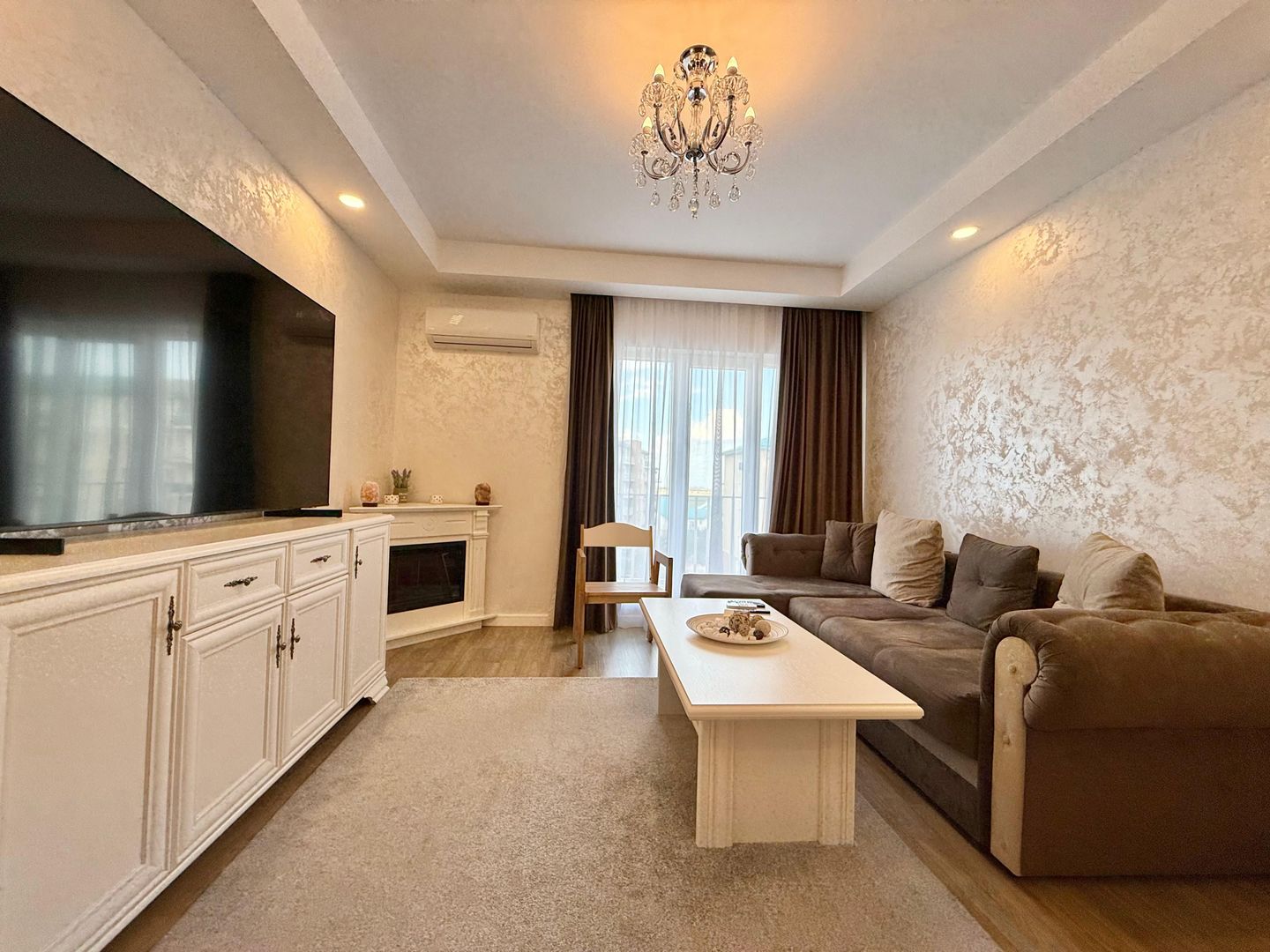 COSMOPOLIS - Apartament cu 3 camere, mobilat si utilat. - Poză 3