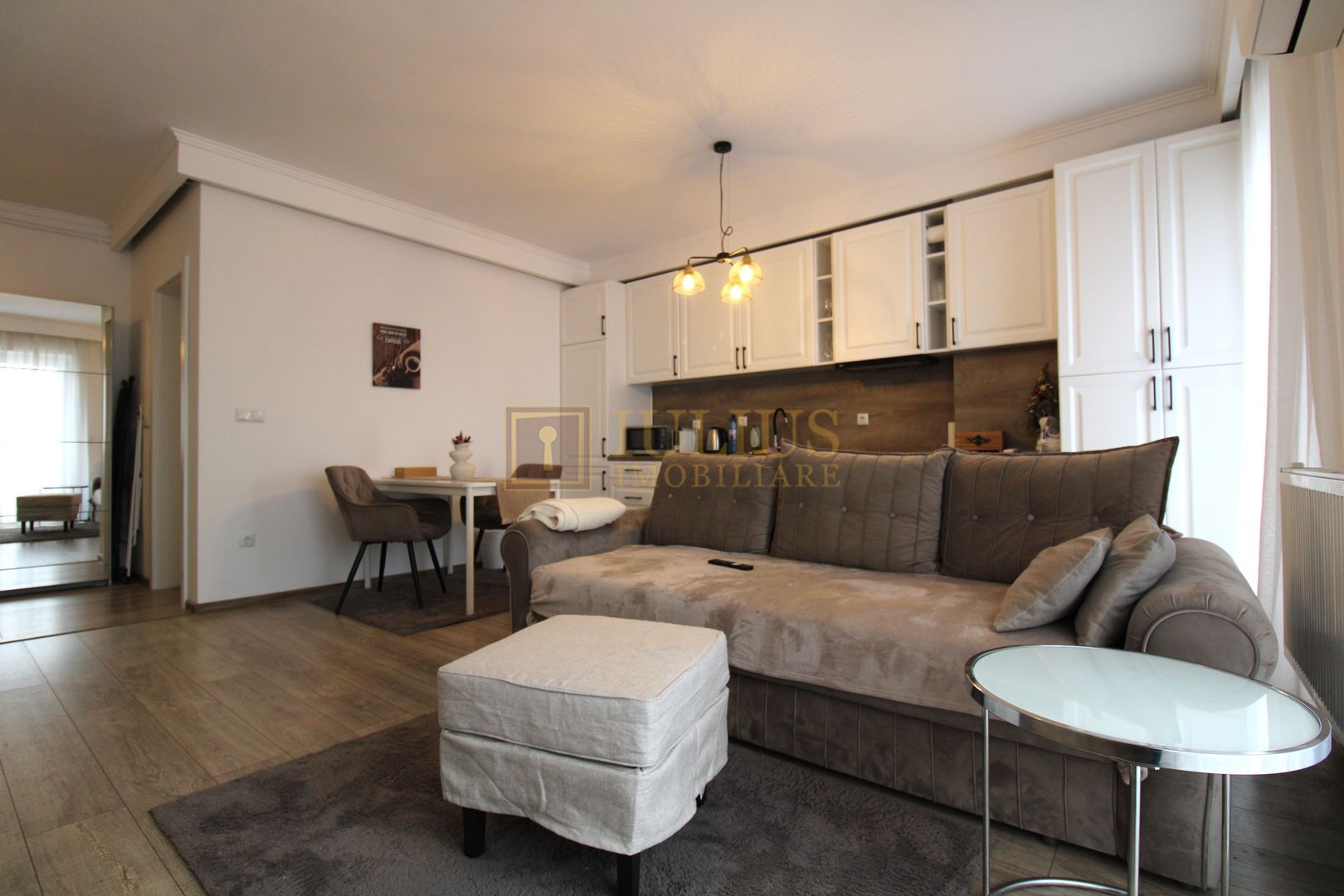 Torontal, 2 camere, centrala proprie - Poză 11