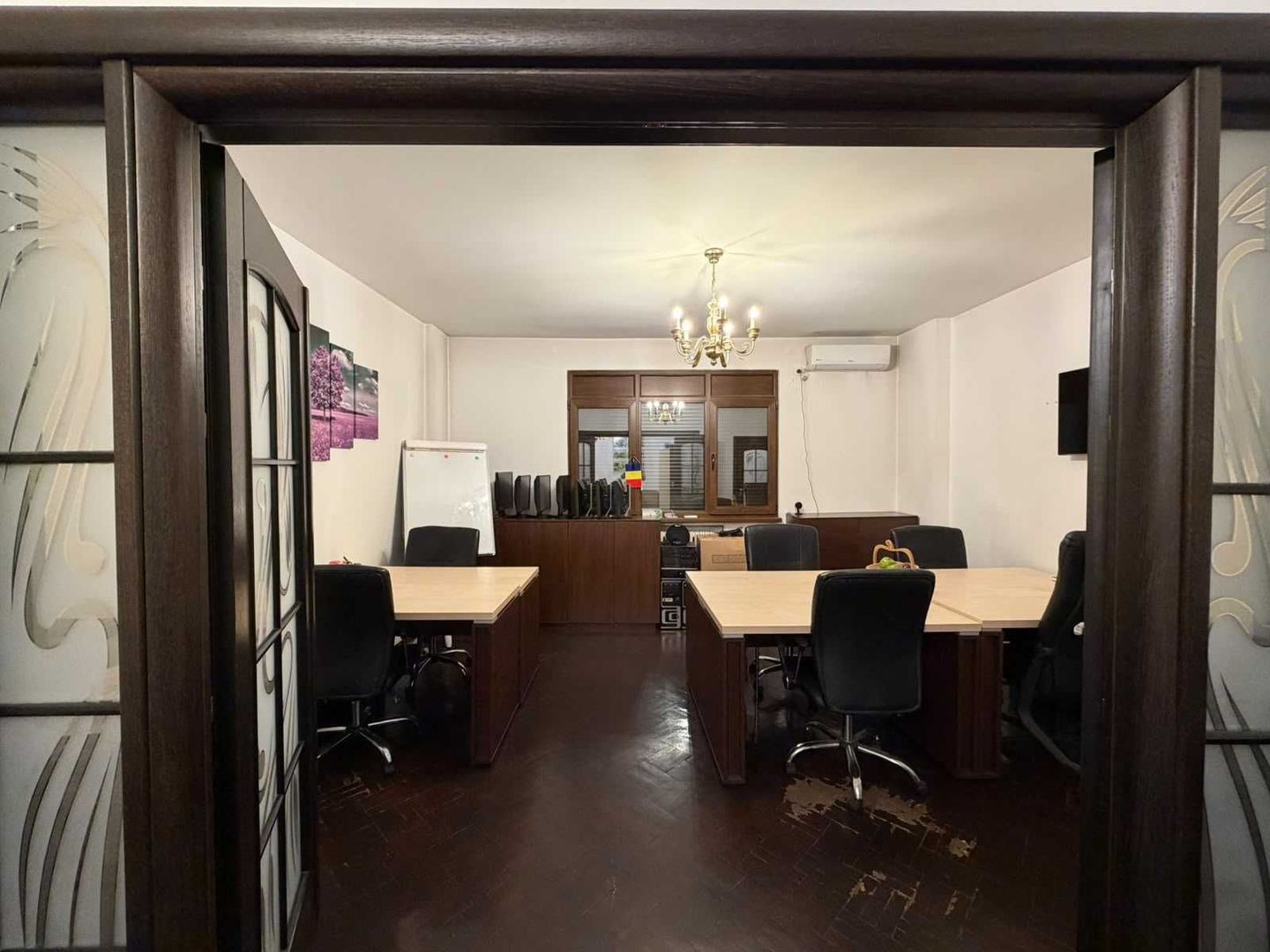 Apartament 3 camere, parter, Piața Romană – ideal locuință sau birou - Poză 1