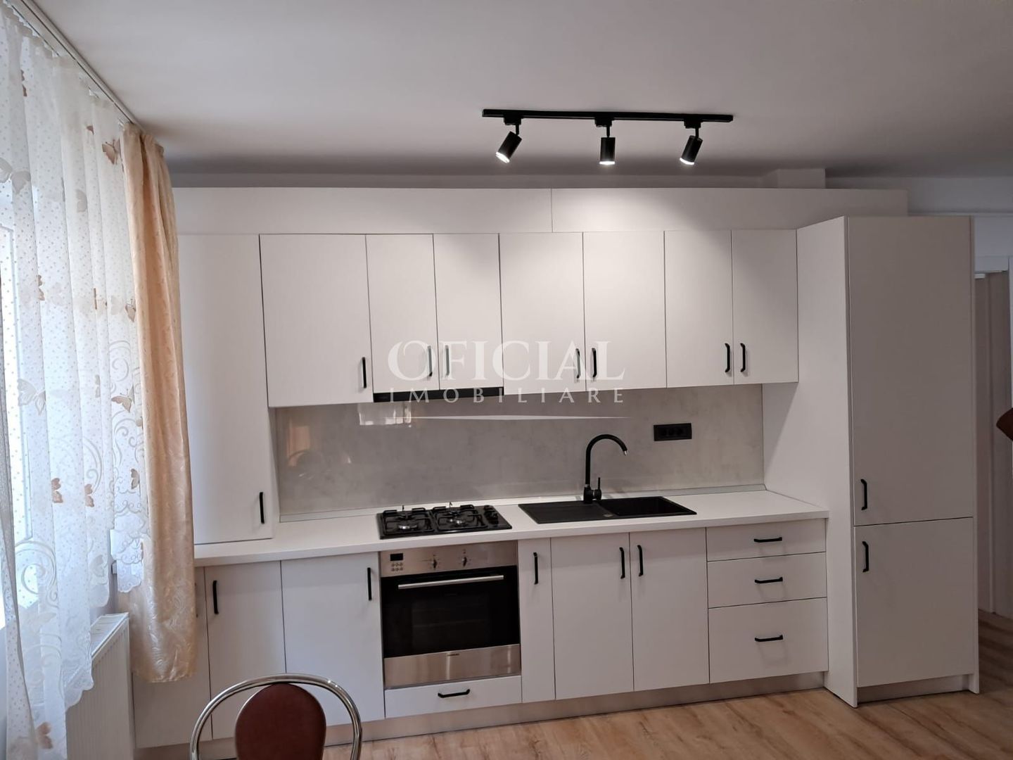 Apartament 2 camere | Renovat | 60 mp | Zona Florilor | Floresti - Poză 1