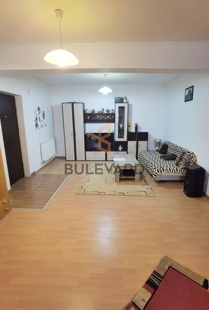 Apartament cu 2 camere in zona strazii Florilor! - Poză 1