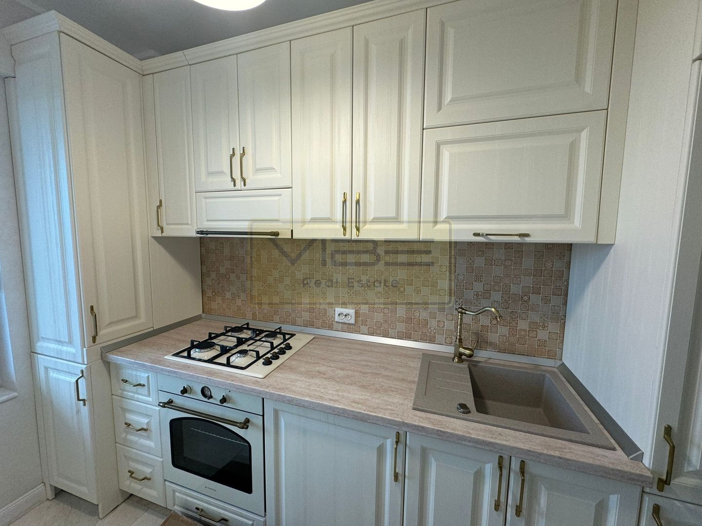 Apartament 2 camere decomandat Copou Royal Town - Poză 12