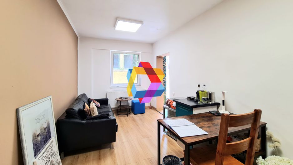 Spatiu comercial de închiriat  Brasov - 40 mp # spatii-comerciale-brasov.ro - Poză 2