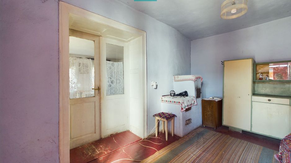 Casă cu teren generos de 2,880mp în Secusigiu - Poză 6