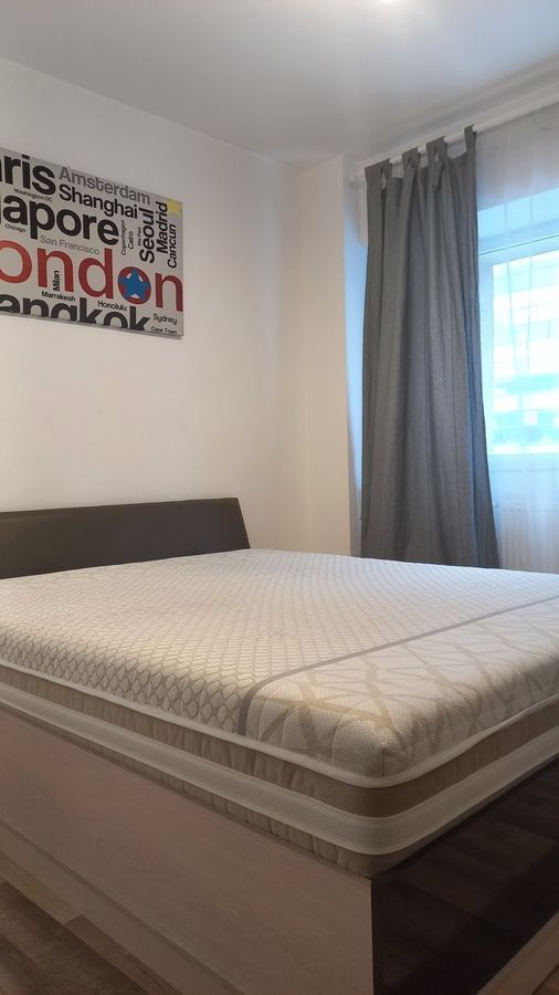 Piata victoriei - Poză 1