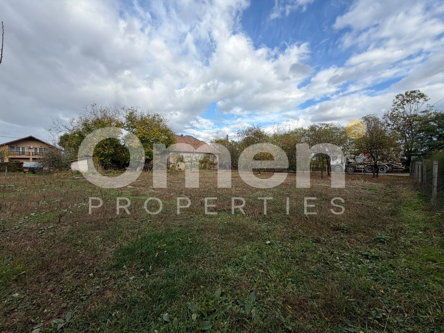 Casa cu teren de 1350 mp | Lapusel - Poză 7