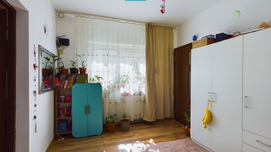 Apartament la casă - 3 camere, Pârneava - Poză 10