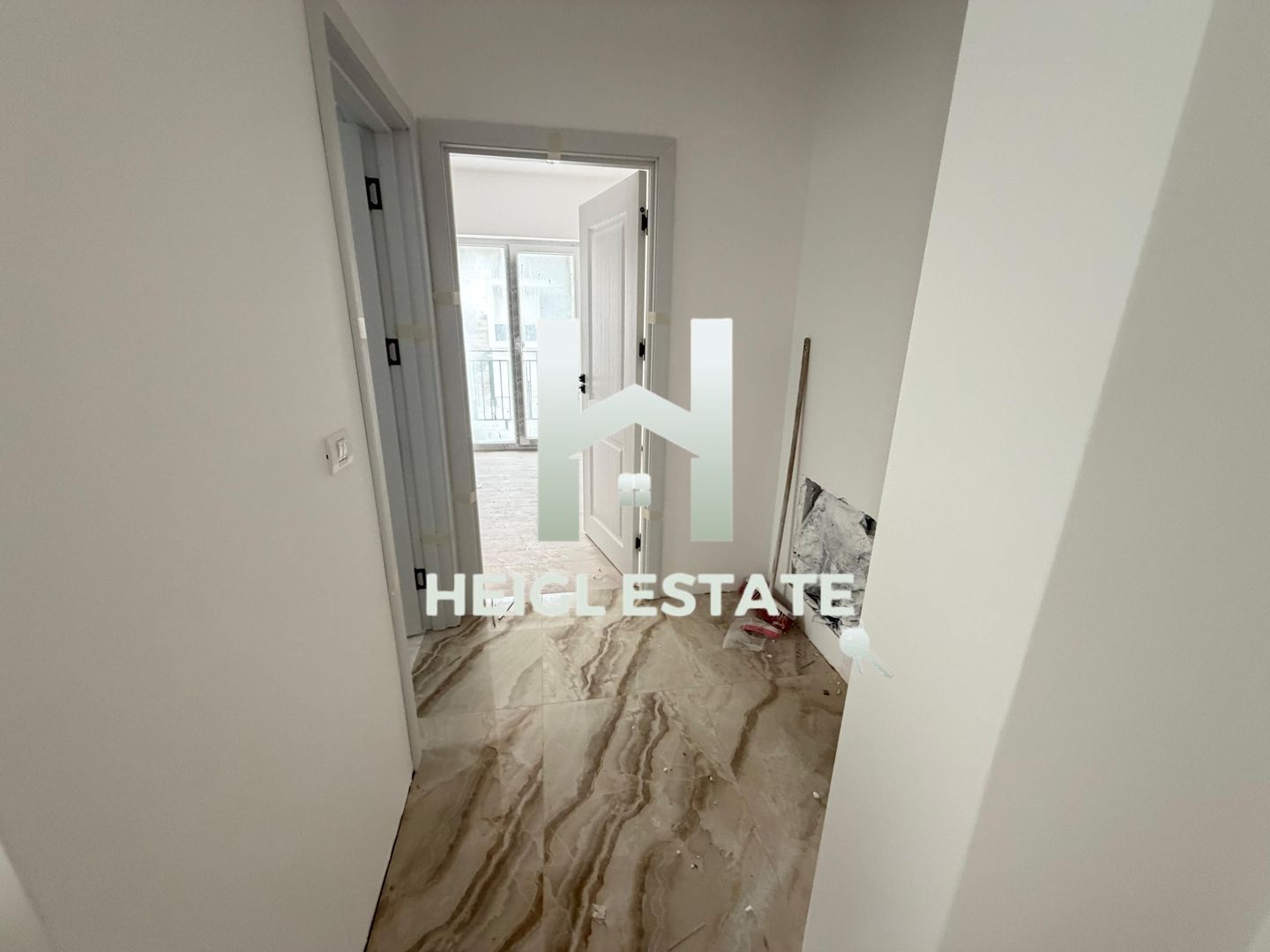 Apartament finalizat cu 2 camere si 2 balcoane in zona  Braytim - Poză 4
