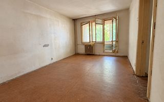 3 camere | Etaj 1 | 2 băi | 2 debarale | Decomandat | Zona Vitan - Poză 1