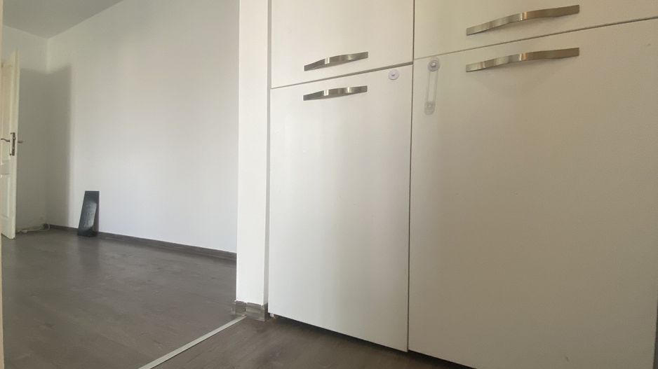 Camere spatioase!Vanzare apartament cu 2 camere, Targoviste - Micro 11 - Poză 11