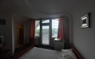 VILA - PENSIUNE CU RESTAURANT + SI TEREN 6406 MP, VALEA MARE PRAVAT, - Poză 43