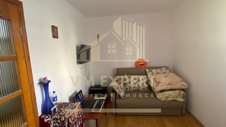 APARTAMENT 2 CAMERE ETAJ 2 ZONA VIȘOI CAMPULUNG - Poză 4