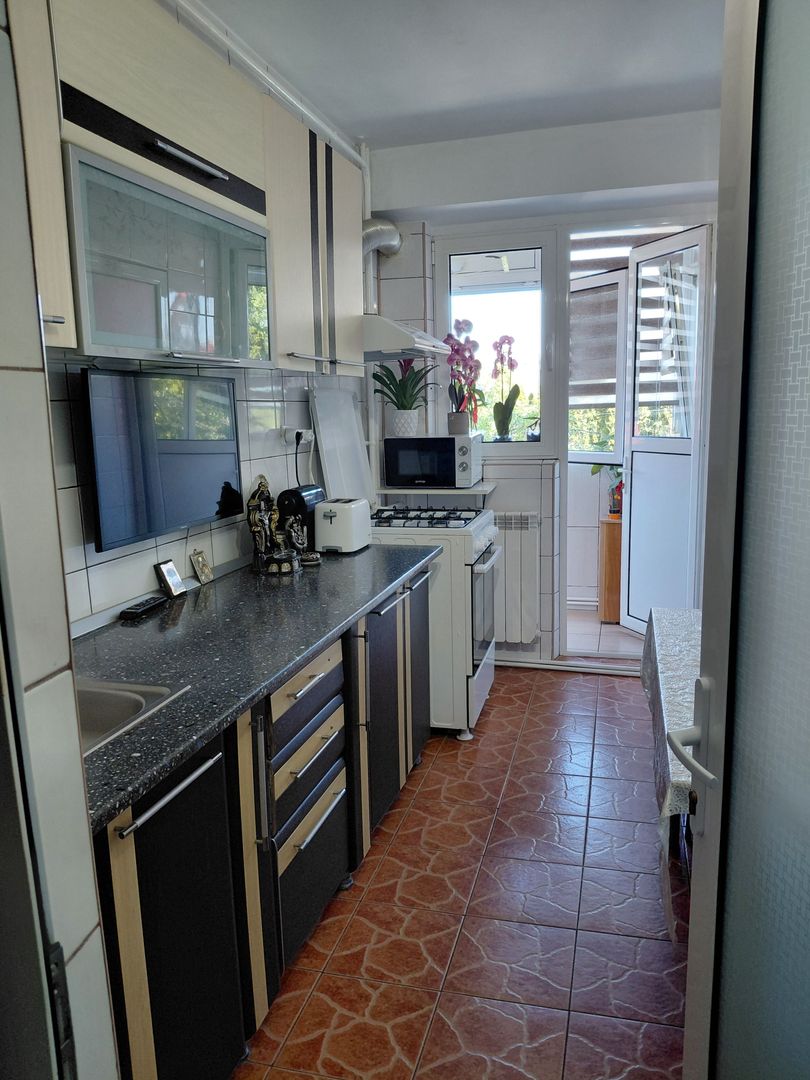 🏡 Oportunitate! 2 camere decomandat, etaj 1/4, 2 balcoane – General - Poză 6