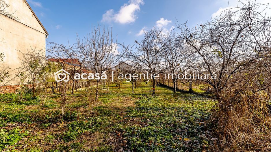 Locuință spațioasă cu grădină mare, în Aradul Nou, calea Timișorii - Poză 9