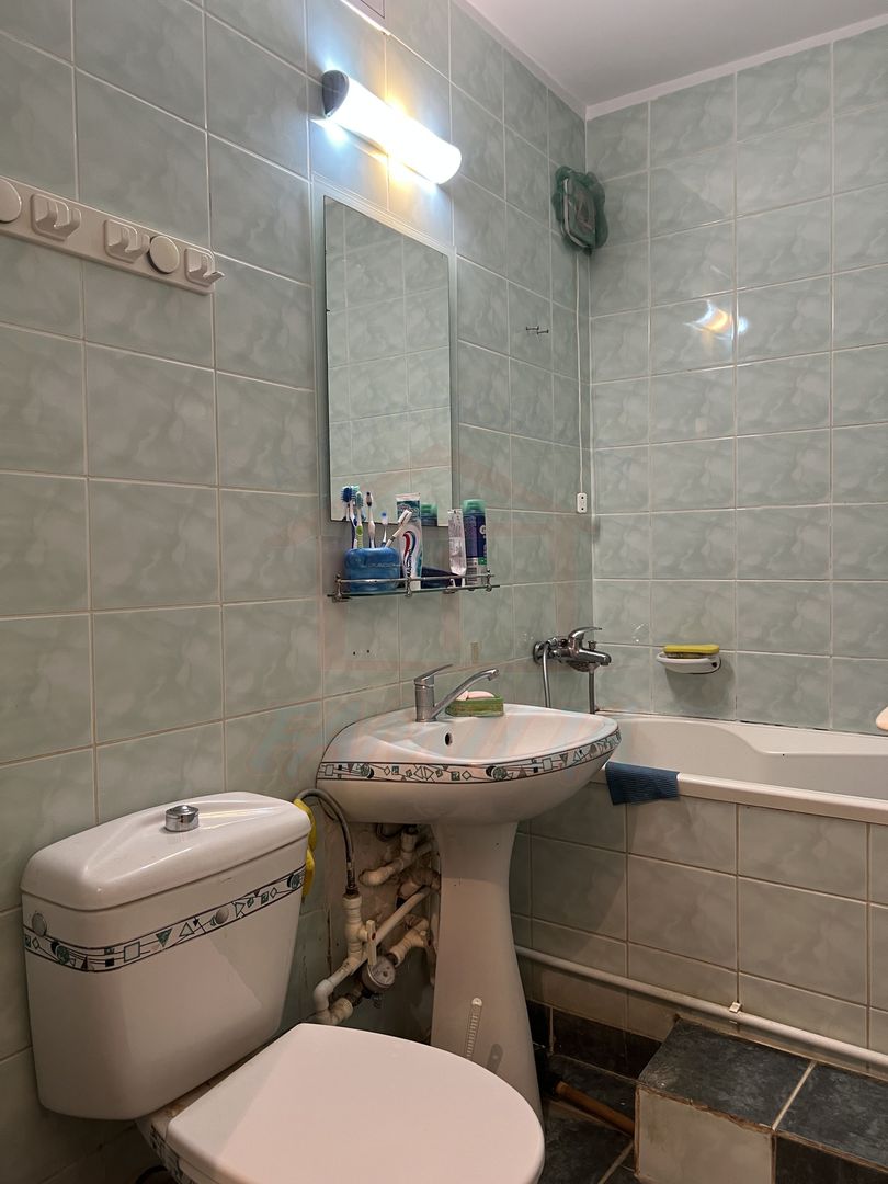 Apartament luminos cu 2 camere, etaj 3/4 – Țiglina 2 - Poză 5