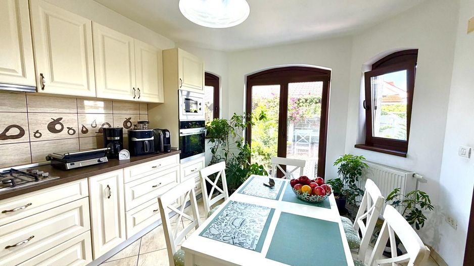 Casa individuala  PREMIUM   cu 4 camere - complet mobilata - Timisoara - Poză 4