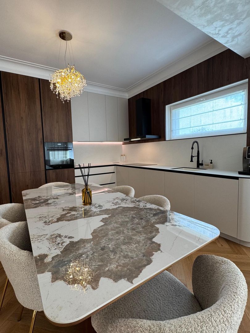 Vila mobilata ultra lux, curte mare, parcare acoperita-500 mp teren - Poză 1