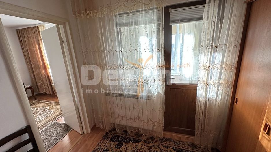 Apartament cu 3 camere de vânzare – Zona Casa de Cultură, Constanța - Poză 5