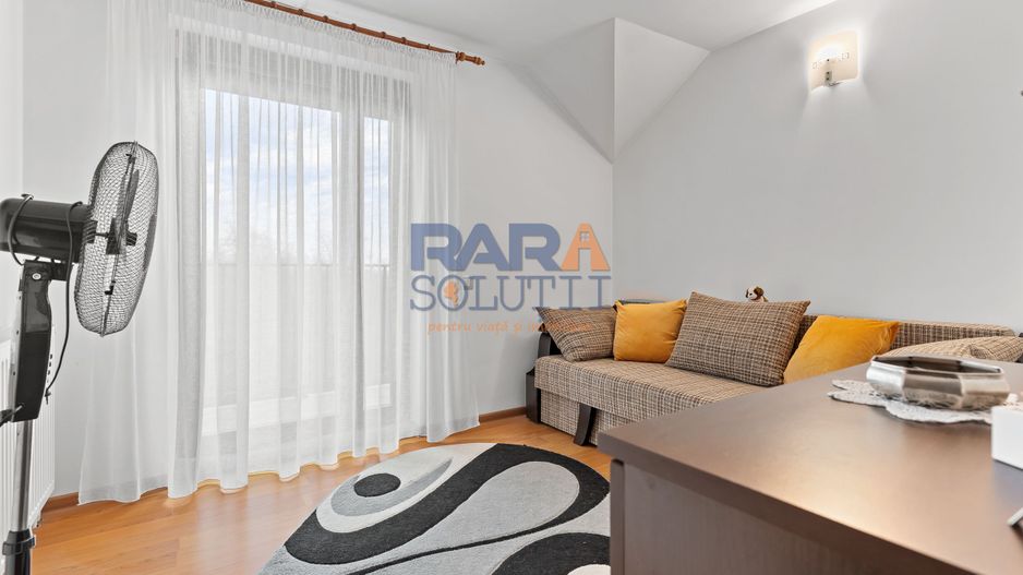 Casă cu 3 dormitoare și 2600 mp teren - Poză 16