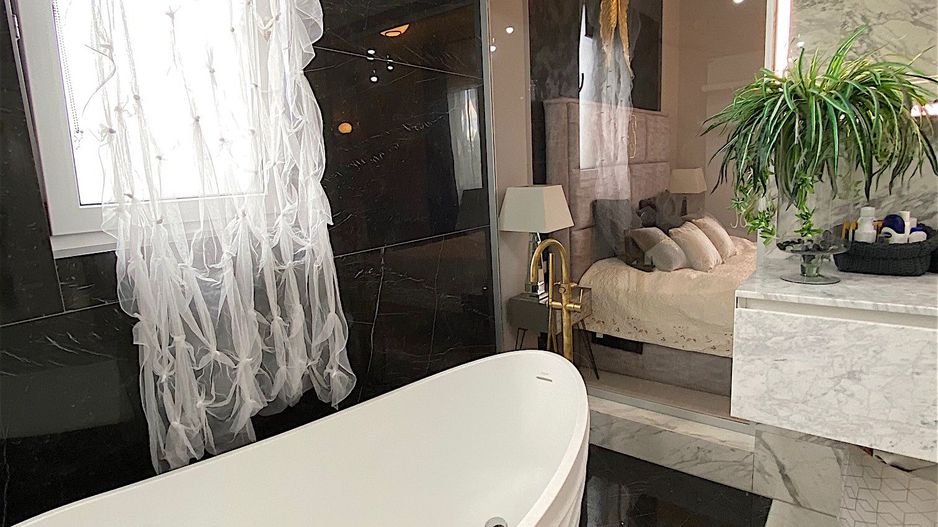 Vila deosebita cu piscina zona Dumbravita - Poză 17