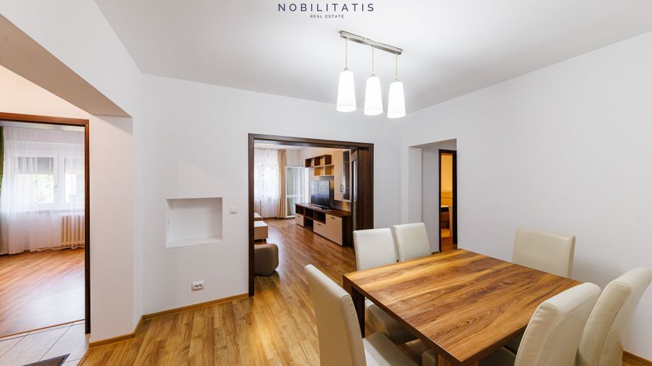 Un apartament cum rar găsești, în centrul orasului | 4 camere & 2 bai - Poză 39