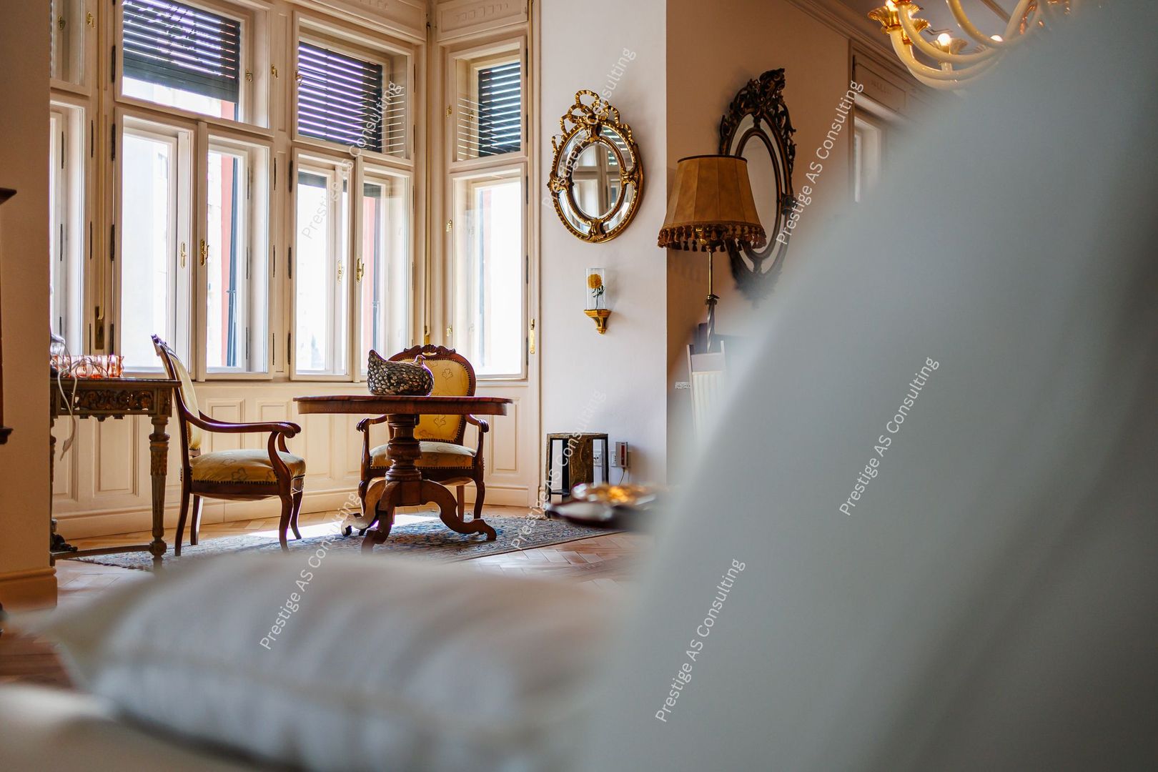 Resedinta patrimoniala de 222 mp | Piata Victoriei | Cladire istorica-Lift - Poză 7